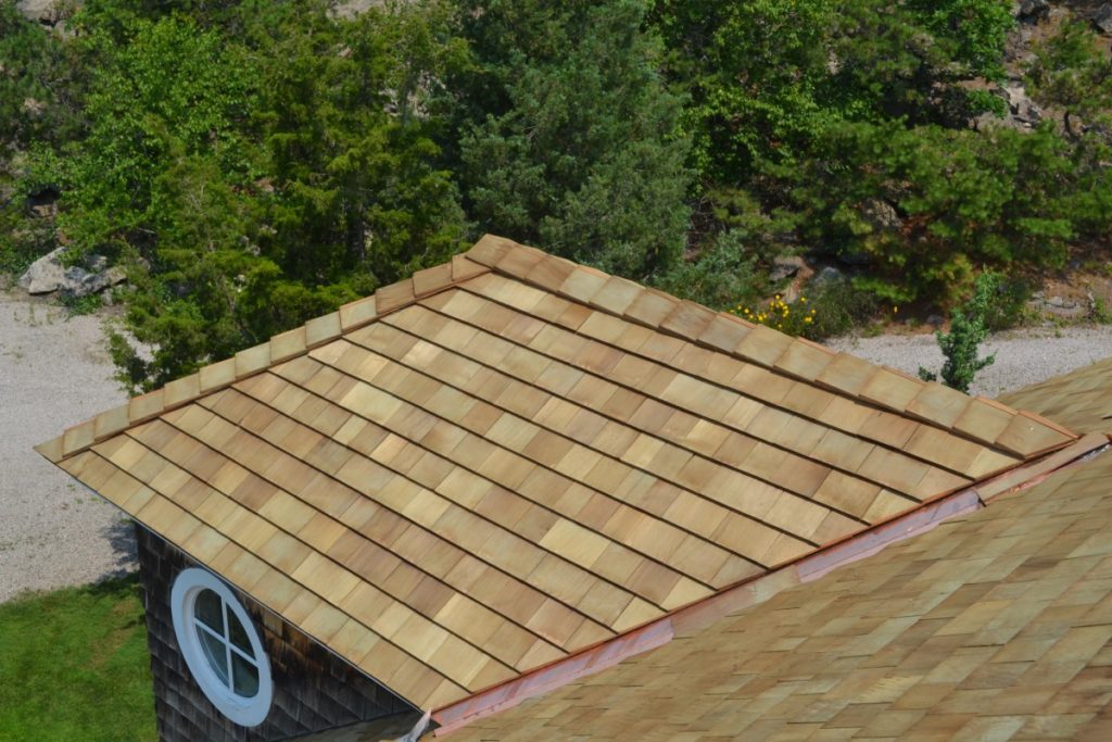 wood-roofing-shingles-anaheim-california